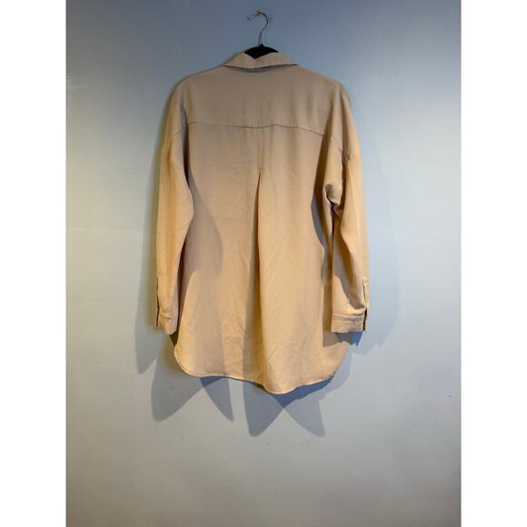 Ro & De Taupe Longline Button-Down Blouse Size M - Picture 2 of 5